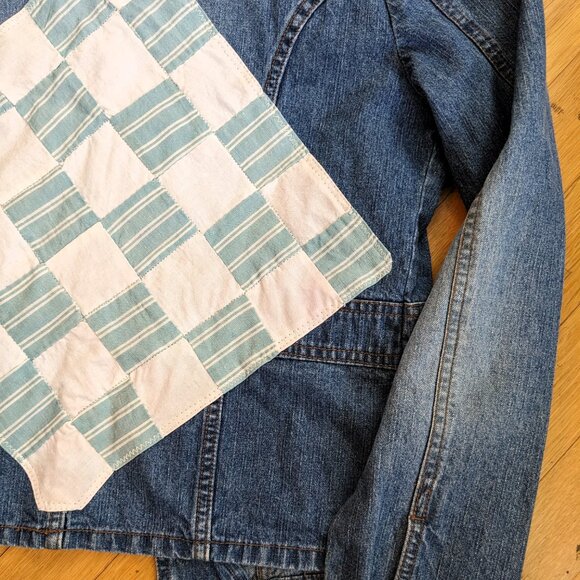 Denim Jacket with Vintage Quilt Patch - SZ M - Picture 6 of 8